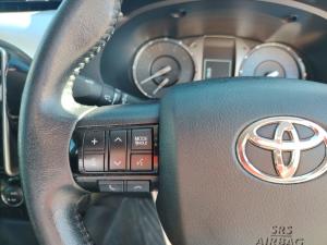 Toyota Hilux 2.8GD-6 double cab Raider auto - Image 9