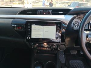 Toyota Hilux 2.8GD-6 double cab Raider auto - Image 15