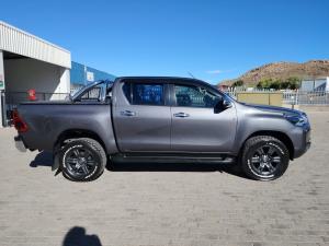 Toyota Hilux 2.8GD-6 double cab Raider auto - Image 3