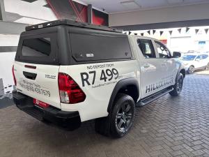 Toyota Hilux 2.4GD-6 double cab Raider manual - Image 2