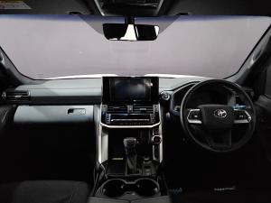 Toyota Land Cruiser 300 3.3D GX-R - Image 6