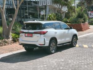 Toyota Fortuner 2.8GD-6 4x4 VX - Image 2