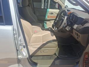 Toyota Fortuner 3.0D-4D 4x4 auto - Image 7