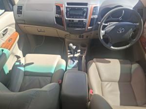 Toyota Fortuner 3.0D-4D 4x4 auto - Image 9