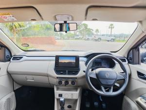 Renault Triber 1.0 Evolution - Image 6