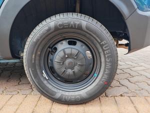 Renault Triber 1.0 Evolution - Image 9