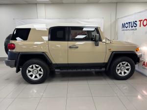 Toyota FJ Cruiser FJ Cruiser - Image 3