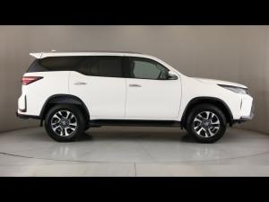 Toyota Fortuner 2.4GD-6 auto - Image 3