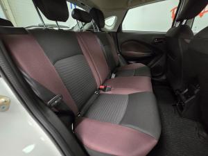 Toyota Starlet Cross 1.5 XS manual - Image 12