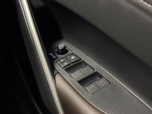 Toyota Corolla Cross 1.8 HEV XS - Image 16