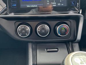 Toyota Corolla 1.4D-4D Prestige - Image 13