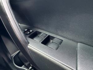 Toyota Corolla 1.4D-4D Prestige - Image 21