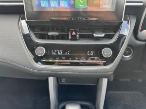 Toyota Corolla Cross 1.8 HEV XS - Image 14