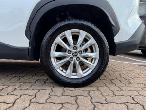 Toyota Corolla Cross 1.8 HEV XS - Image 18