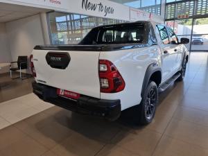Toyota Hilux 2.8 GD-6 RB Legend RS automaticD/C - Image 2