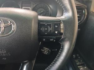 Toyota Hilux 2.8 GD-6 RB Legend 4X4 automaticD/C - Image 10