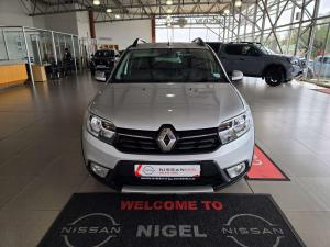 Renault Sandero 900T Stepway Expression - Image 2