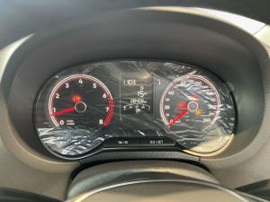 Volkswagen Polo Vivo hatch 1.6 Style - Image 13