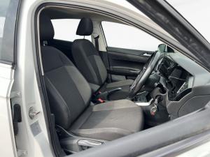 Volkswagen Polo hatch 1.0TSI Life manual - Image 14