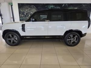 Land Rover Defender 110 D250 X-Dynamic SE - Image 2