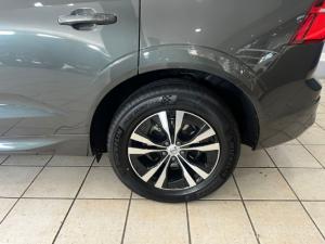 Volvo XC60 B5 AWD Essential - Image 6