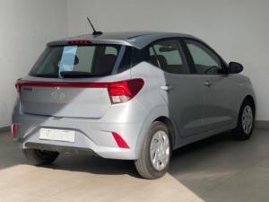 Hyundai Grand i10 1.2 Premium hatch - Image 2