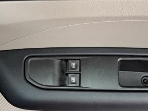 Renault Triber 1.0 Express panel van - Image 16