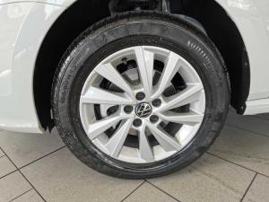Volkswagen Polo Vivo hatch 1.6 Life - Image 14
