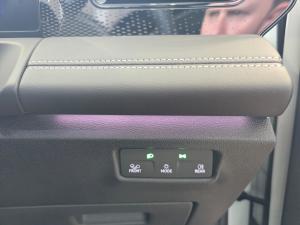 Volkswagen Tiguan 2.0TDI Life 4Motion - Image 8