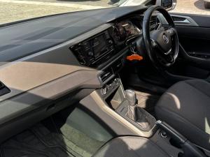 Volkswagen Polo hatch 1.0TSI Comfortline auto - Image 7