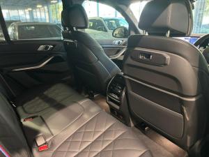 BMW X5 xDRIVE50e M Sport PRO - Image 20