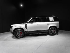 Land Rover Defender 110 D300 X - Image 4