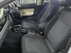 Volkswagen Polo sedan 1.0TSI Life - Image 14