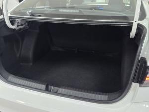 Volkswagen Polo sedan 1.0TSI Life - Image 22