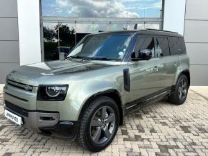 Land Rover Defender 110 D300 X-Dynamic HSE - Image 3