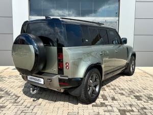 Land Rover Defender 110 D300 X-Dynamic HSE - Image 3