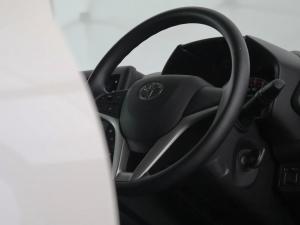 Toyota Vitz 1.0 XR auto - Image 24