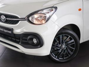 Toyota Vitz 1.0 XR auto - Image 2