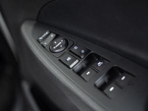 Hyundai Tucson 2.0 Executive - Image 11