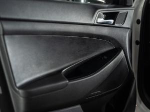 Hyundai Tucson 2.0 Executive - Image 31