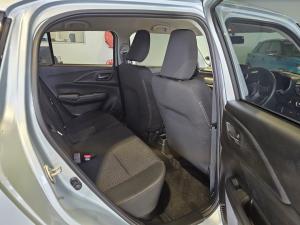 Suzuki Swift 1.2 GLX manual - Image 7