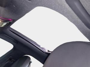 Mercedes-Benz C-Class C200 Avantgarde - Image 9