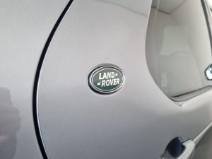Land Rover Discovery D300 R-Dynamic HSE - Image 11