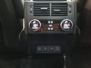 Land Rover Discovery D300 R-Dynamic HSE - Image 14