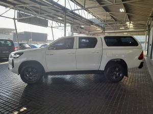 Toyota Hilux 2.4GD-6 double cab 4x4 Raider auto - Image 4