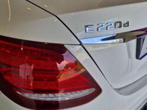 Mercedes-Benz E-Class E220d Avantgarde - Image 10