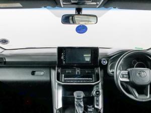 Toyota Land Cruiser 300 3.3D GX-R - Image 6
