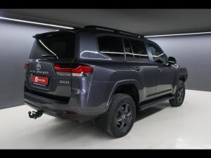 Toyota Land Cruiser 300 3.3D GX-R - Image 2