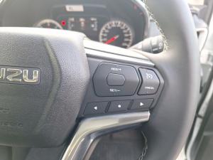 Isuzu D-Max 3.0TD double cab LSE - Image 10