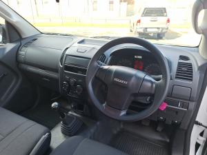 Isuzu D-Max Gen 6 250c single cab Fleetside - Image 6